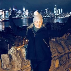 Meet your Posher, Cecyloo